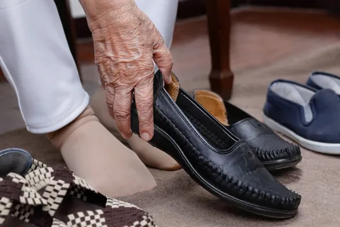 best shoes for elderly